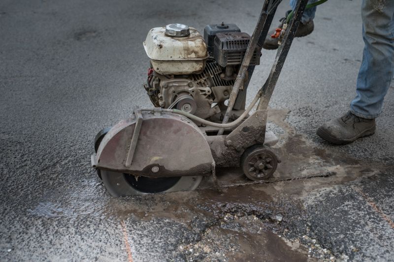 Asphalt Cutting